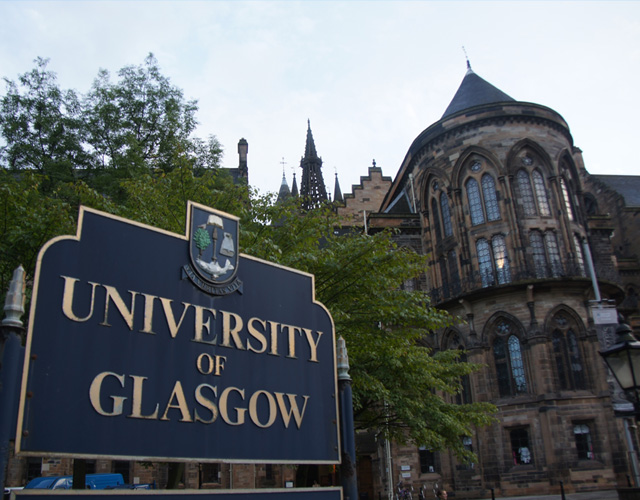 格拉斯哥大学